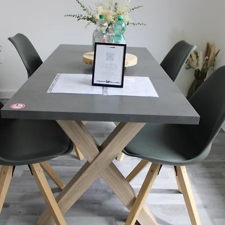 Ruhiges & Schickes 4 Zi-Apartment Heilbronn Buitenkant foto